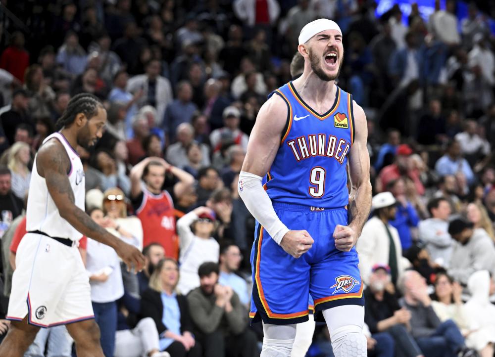 转会市场中 转会市场中